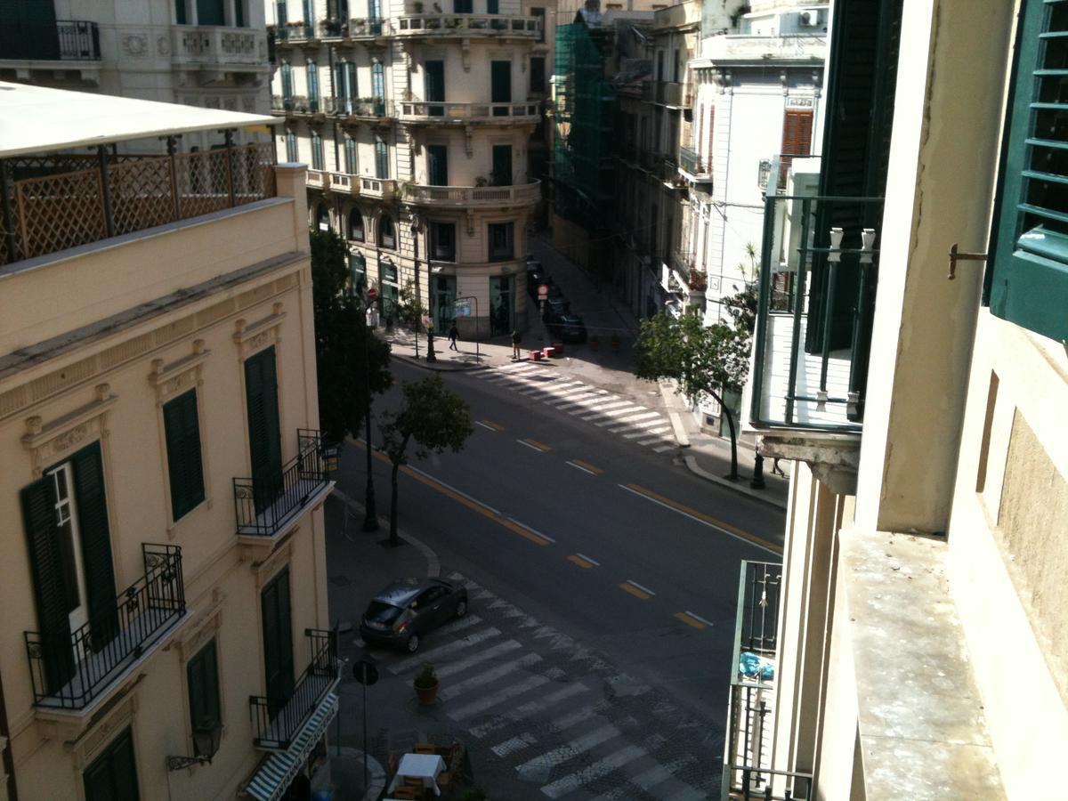 La Casa Di Zoe - Locazioni Turistiche Acomodação com café da manhã Palermo Exterior foto