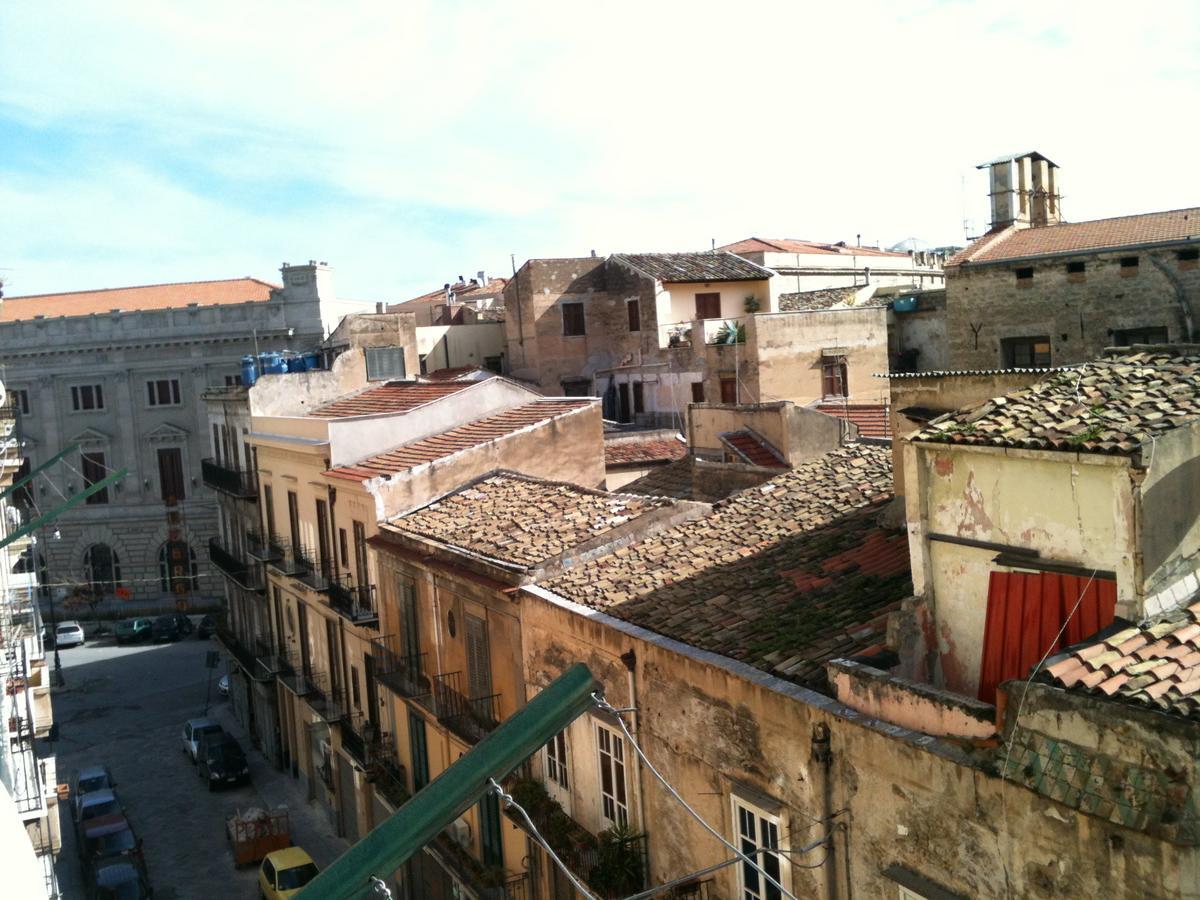 La Casa Di Zoe - Locazioni Turistiche Acomodação com café da manhã Palermo Exterior foto