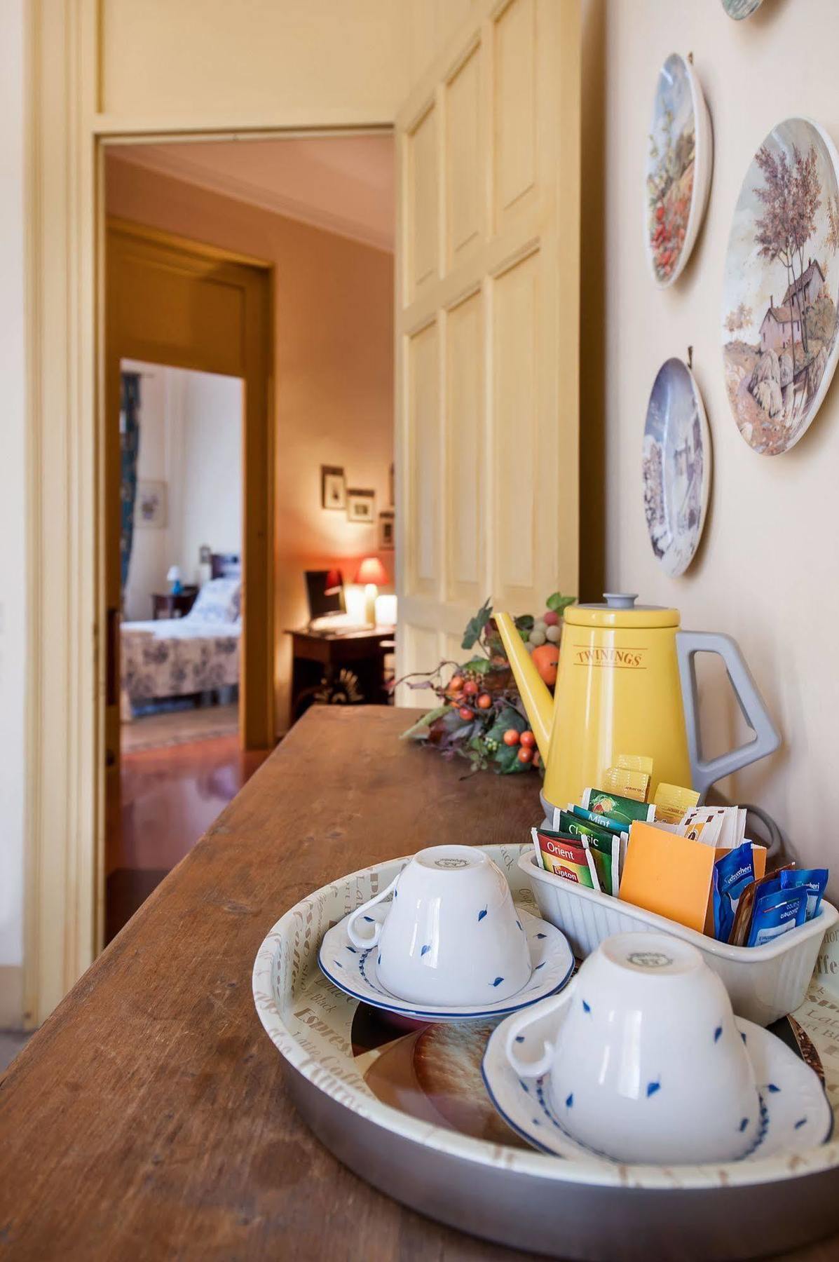 La Casa Di Zoe - Locazioni Turistiche Acomodação com café da manhã Palermo Exterior foto